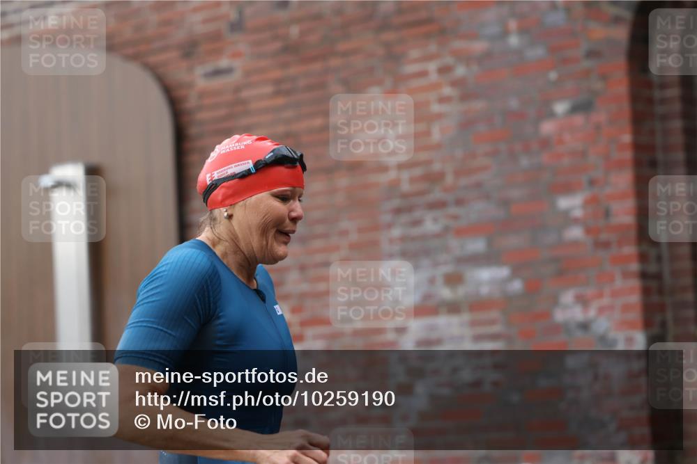 13.09.2026 - Stadtparktriathlon Mo-Foto http://msf.ph/oto/10259190 13.09.2026 11:15:59 Schwimmen 795, 816, 819 meine-sportfotos.de