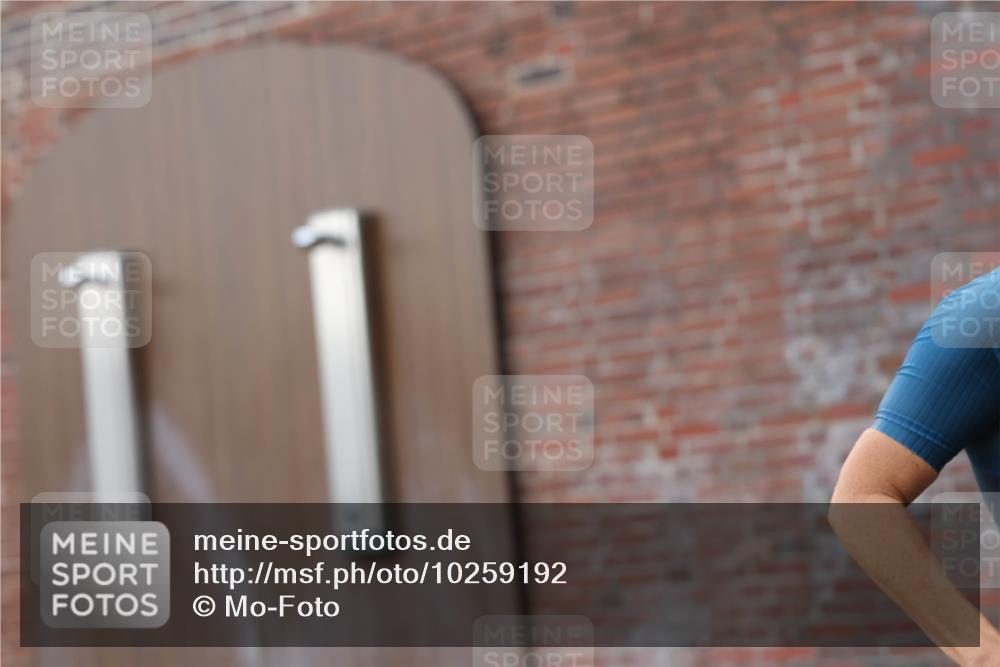 13.09.2026 - Stadtparktriathlon Mo-Foto http://msf.ph/oto/10259192 13.09.2026 11:15:59 Schwimmen 795, 816, 819 meine-sportfotos.de