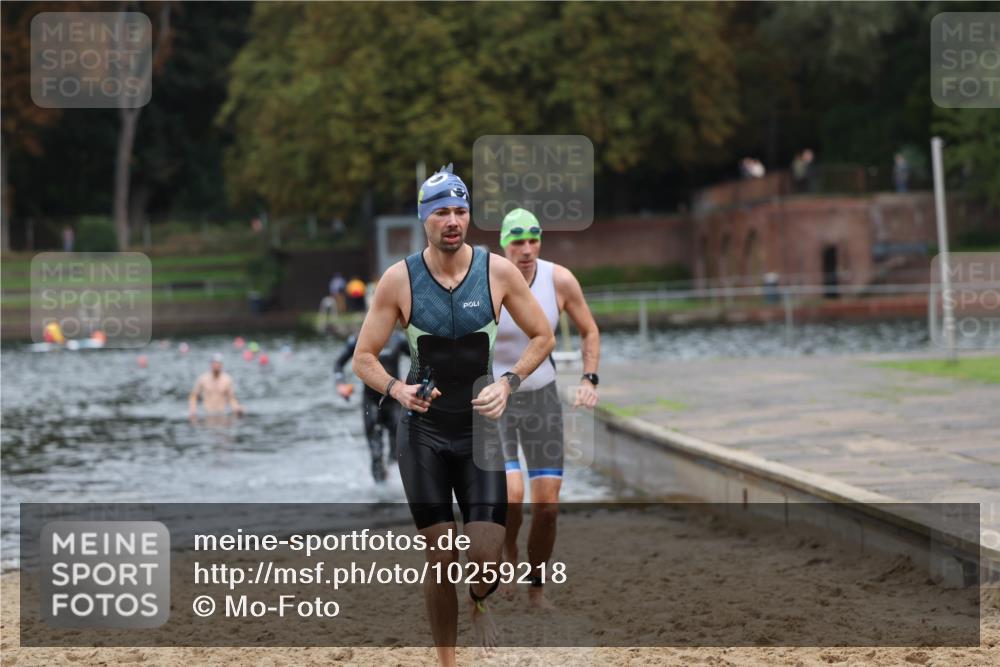 13.09.2026 - Stadtparktriathlon Mo-Foto http://msf.ph/oto/10259218 13.09.2026 11:55:57 Schwimmen 977, 987, 1056 meine-sportfotos.de