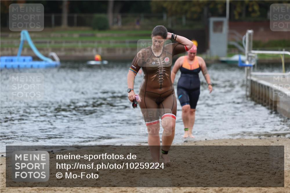 13.09.2026 - Stadtparktriathlon Mo-Foto http://msf.ph/oto/10259224 13.09.2026 11:16:22 Schwimmen 755, 762 meine-sportfotos.de