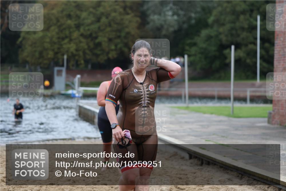 13.09.2026 - Stadtparktriathlon Mo-Foto http://msf.ph/oto/10259251 13.09.2026 11:16:28 Schwimmen 744, 755, 762 meine-sportfotos.de