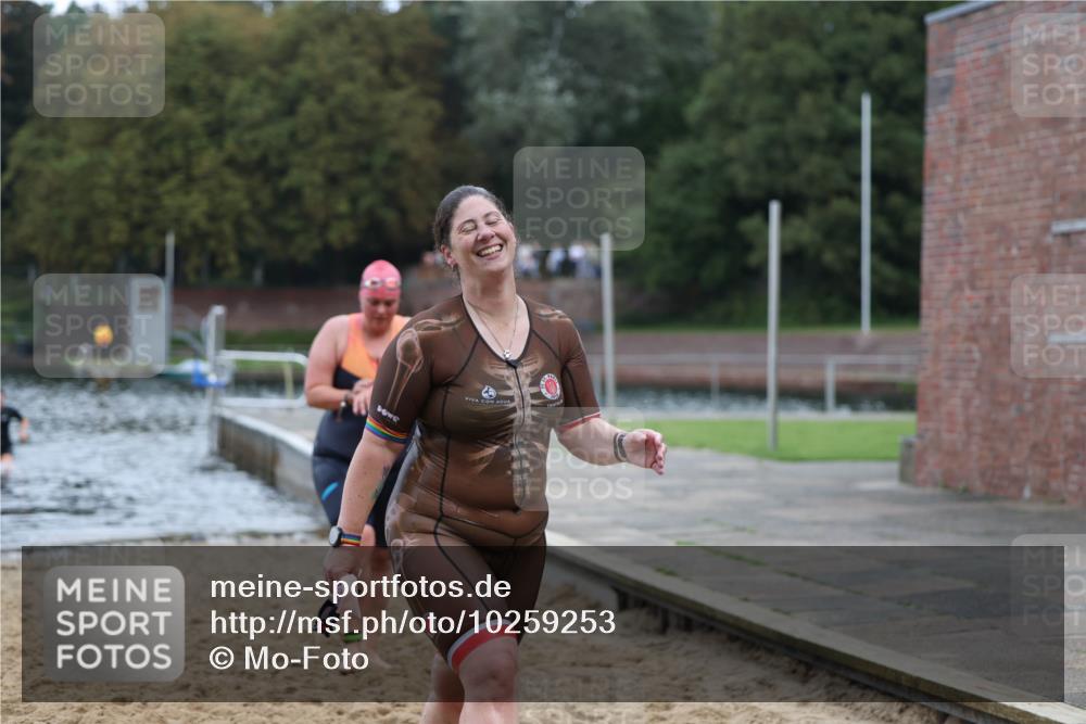 13.09.2026 - Stadtparktriathlon Mo-Foto http://msf.ph/oto/10259253 13.09.2026 11:16:28 Schwimmen 744, 755, 762 meine-sportfotos.de