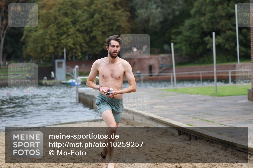 13.09.2026 - Stadtparktriathlon Mo-Foto http://msf.ph/oto/10259257 13.09.2026 11:56:12 Schwimmen 996 meine-sportfotos.de