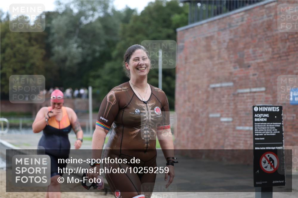 13.09.2026 - Stadtparktriathlon Mo-Foto http://msf.ph/oto/10259259 13.09.2026 11:16:29 Schwimmen 744, 755, 762 meine-sportfotos.de