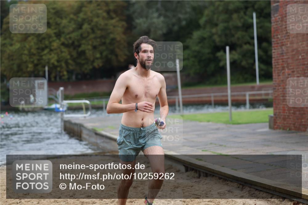 13.09.2026 - Stadtparktriathlon Mo-Foto http://msf.ph/oto/10259262 13.09.2026 11:56:12 Schwimmen 996 meine-sportfotos.de