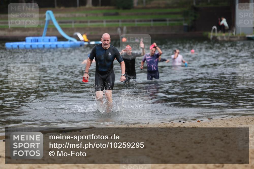 13.09.2026 - Stadtparktriathlon Mo-Foto http://msf.ph/oto/10259295 13.09.2026 11:56:47 Schwimmen 953, 1044, 1047 meine-sportfotos.de