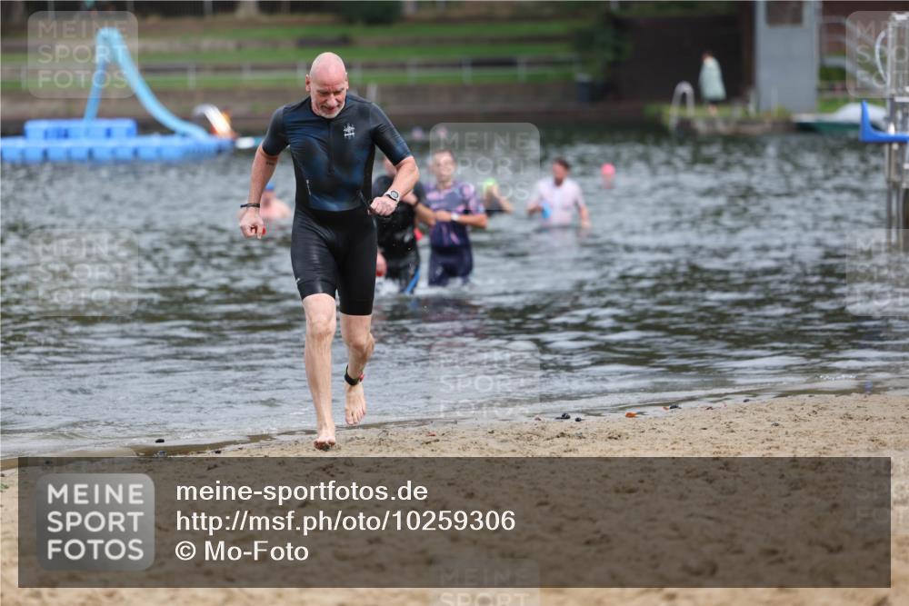13.09.2026 - Stadtparktriathlon Mo-Foto http://msf.ph/oto/10259306 13.09.2026 11:56:48 Schwimmen 953, 1044, 1047 meine-sportfotos.de