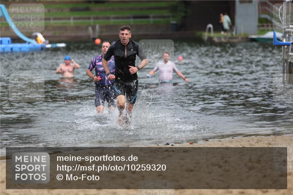 13.09.2026 - Stadtparktriathlon Mo-Foto http://msf.ph/oto/10259320 13.09.2026 11:56:53 Schwimmen 953, 1044, 1047 meine-sportfotos.de