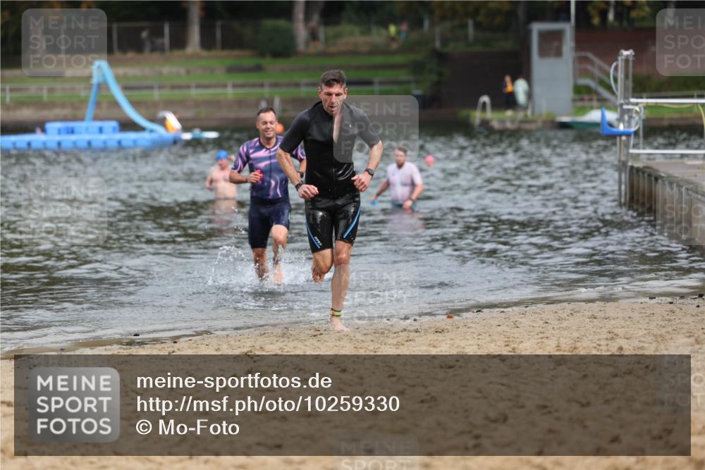 13.09.2026 - Stadtparktriathlon Mo-Foto http://msf.ph/oto/10259330 13.09.2026 11:56:55 Schwimmen 953, 1044, 1047 meine-sportfotos.de