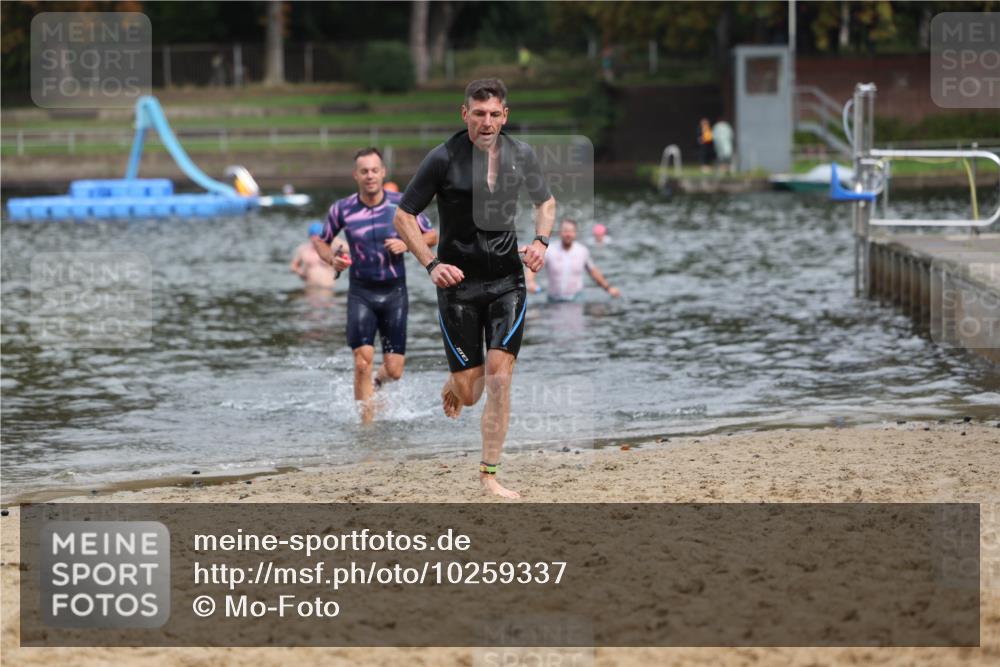 13.09.2026 - Stadtparktriathlon Mo-Foto http://msf.ph/oto/10259337 13.09.2026 11:56:55 Schwimmen 953, 1044, 1047 meine-sportfotos.de