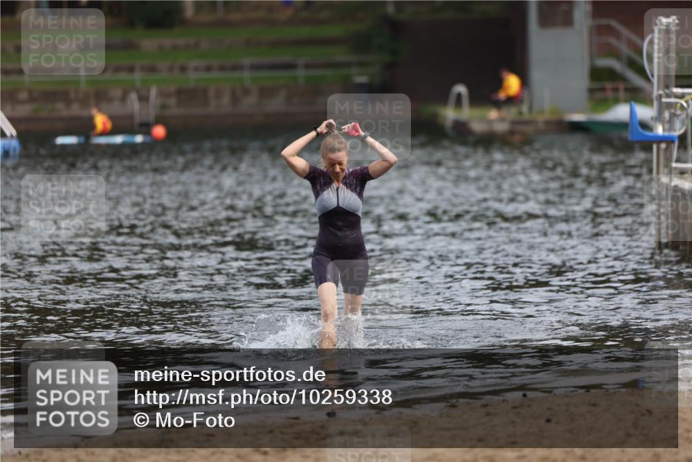 13.09.2026 - Stadtparktriathlon Mo-Foto http://msf.ph/oto/10259338 13.09.2026 11:17:24 Schwimmen 761 meine-sportfotos.de