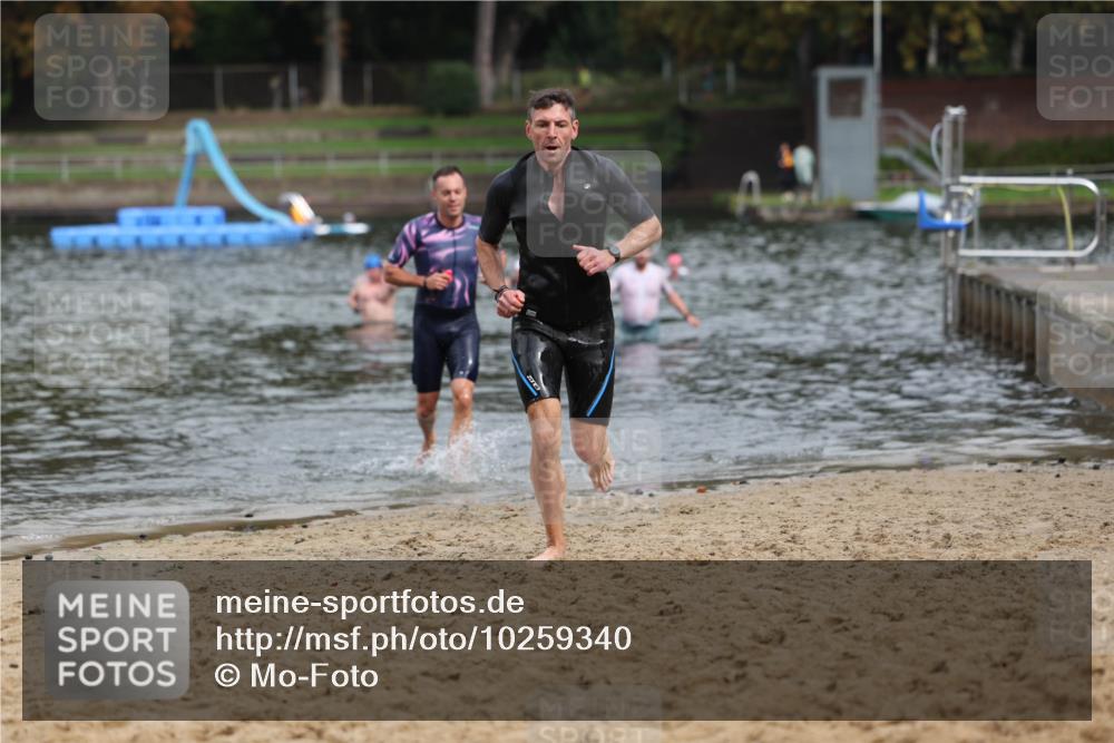 13.09.2026 - Stadtparktriathlon Mo-Foto http://msf.ph/oto/10259340 13.09.2026 11:56:56 Schwimmen 953, 1044, 1047 meine-sportfotos.de