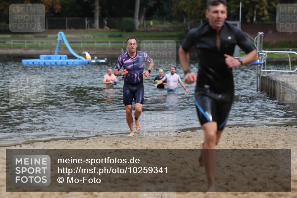13.09.2026 - Stadtparktriathlon Mo-Foto http://msf.ph/oto/10259341 13.09.2026 11:56:57 Schwimmen 1044, 1047 meine-sportfotos.de