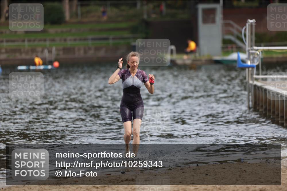 13.09.2026 - Stadtparktriathlon Mo-Foto http://msf.ph/oto/10259343 13.09.2026 11:17:26 Schwimmen 761 meine-sportfotos.de