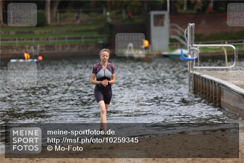 13.09.2026 - Stadtparktriathlon Mo-Foto http://msf.ph/oto/10259345 13.09.2026 11:17:26 Schwimmen 761 meine-sportfotos.de