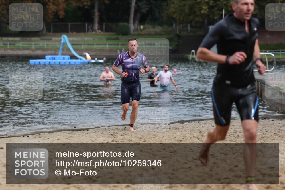 13.09.2026 - Stadtparktriathlon Mo-Foto http://msf.ph/oto/10259346 13.09.2026 11:56:57 Schwimmen 1044, 1047 meine-sportfotos.de