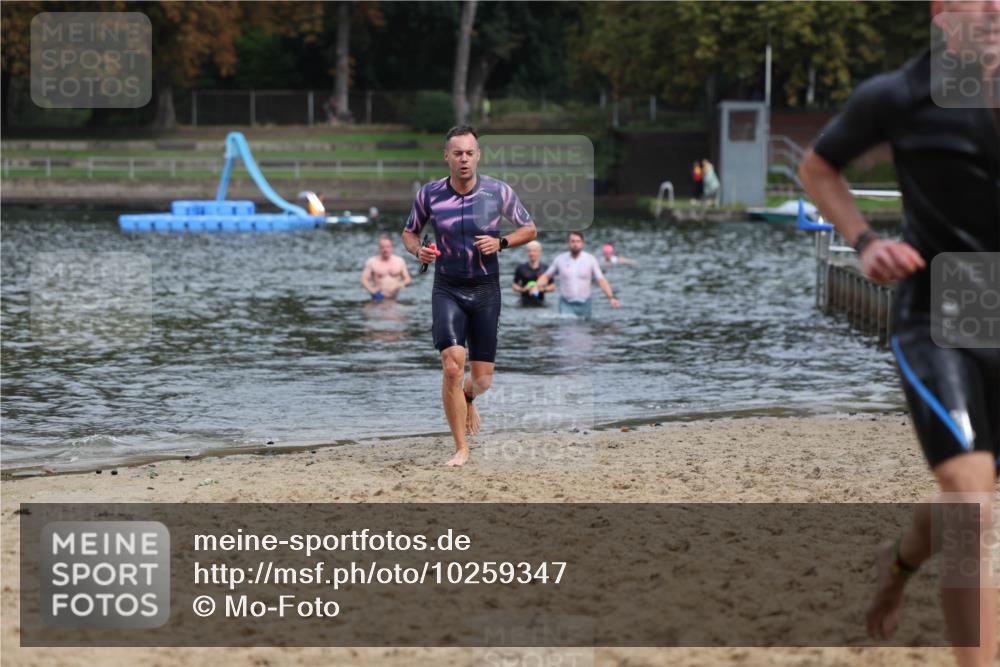 13.09.2026 - Stadtparktriathlon Mo-Foto http://msf.ph/oto/10259347 13.09.2026 11:56:58 Schwimmen 1044, 1047 meine-sportfotos.de