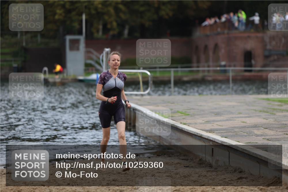 13.09.2026 - Stadtparktriathlon Mo-Foto http://msf.ph/oto/10259360 13.09.2026 11:17:29 Schwimmen 761 meine-sportfotos.de