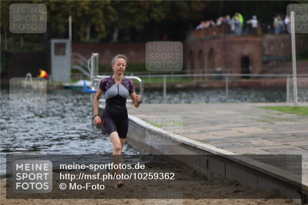 13.09.2026 - Stadtparktriathlon Mo-Foto http://msf.ph/oto/10259362 13.09.2026 11:17:29 Schwimmen 761 meine-sportfotos.de