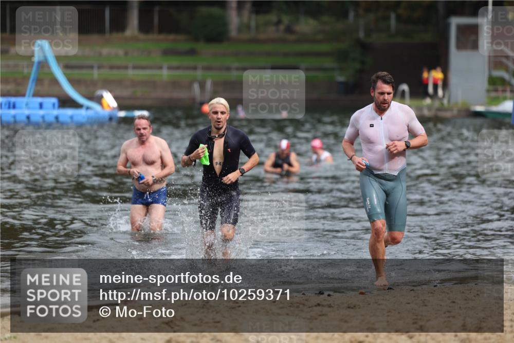 13.09.2026 - Stadtparktriathlon Mo-Foto http://msf.ph/oto/10259371 13.09.2026 11:57:09 Schwimmen 981, 1008, 1015 meine-sportfotos.de