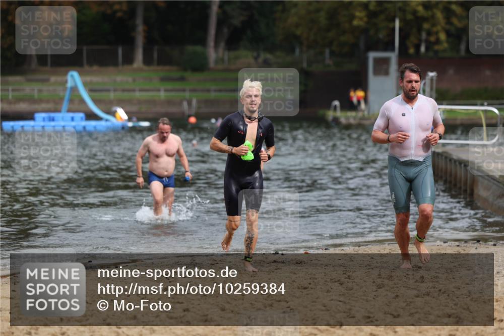 13.09.2026 - Stadtparktriathlon Mo-Foto http://msf.ph/oto/10259384 13.09.2026 11:57:11 Schwimmen 981, 1008, 1015 meine-sportfotos.de