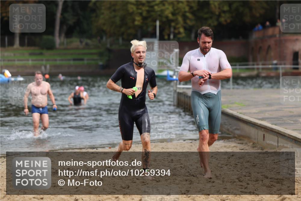 13.09.2026 - Stadtparktriathlon Mo-Foto http://msf.ph/oto/10259394 13.09.2026 11:57:12 Schwimmen 981, 1008, 1015 meine-sportfotos.de