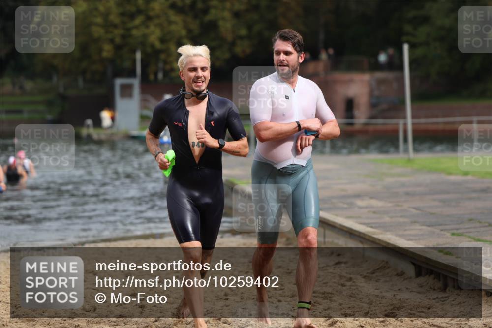13.09.2026 - Stadtparktriathlon Mo-Foto http://msf.ph/oto/10259402 13.09.2026 11:57:13 Schwimmen 981, 1008, 1015 meine-sportfotos.de