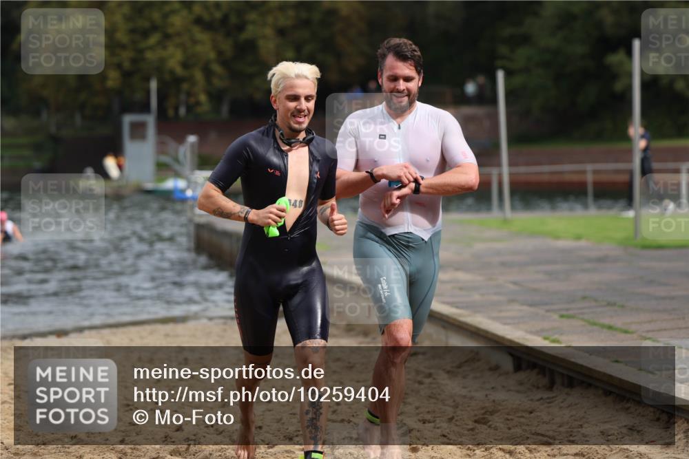 13.09.2026 - Stadtparktriathlon Mo-Foto http://msf.ph/oto/10259404 13.09.2026 11:57:13 Schwimmen 981, 1008, 1015 meine-sportfotos.de