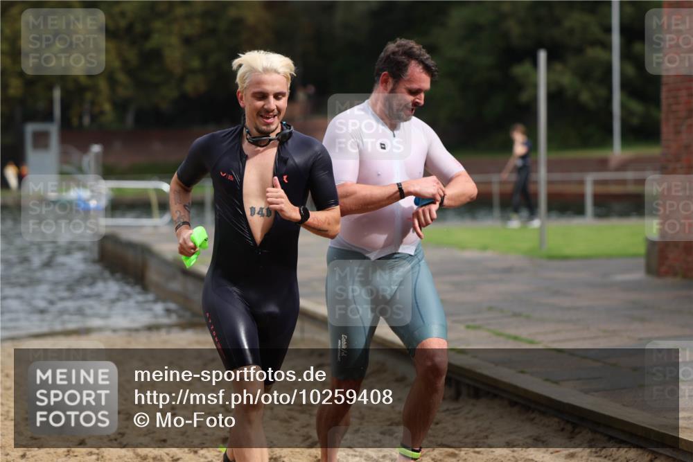 13.09.2026 - Stadtparktriathlon Mo-Foto http://msf.ph/oto/10259408 13.09.2026 11:57:14 Schwimmen 981, 1008, 1015 meine-sportfotos.de