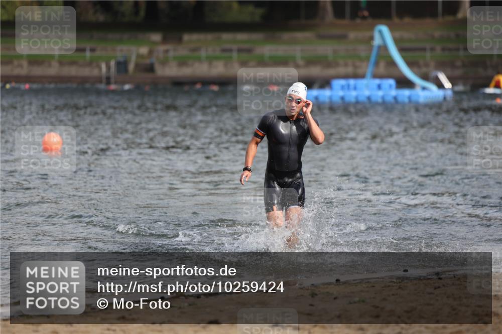 13.09.2026 - Stadtparktriathlon Mo-Foto http://msf.ph/oto/10259424 13.09.2026 11:28:39 Schwimmen 834, 840 meine-sportfotos.de
