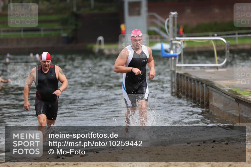 13.09.2026 - Stadtparktriathlon Mo-Foto http://msf.ph/oto/10259442 13.09.2026 11:57:28 Schwimmen 1025, 1065 meine-sportfotos.de
