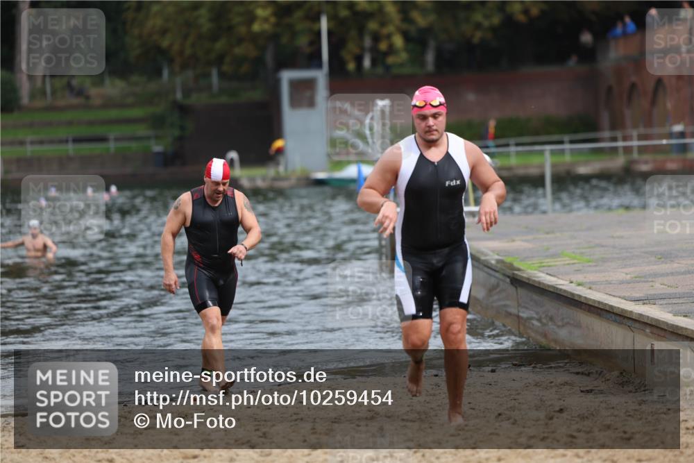 13.09.2026 - Stadtparktriathlon Mo-Foto http://msf.ph/oto/10259454 13.09.2026 11:57:31 Schwimmen 1025, 1065 meine-sportfotos.de