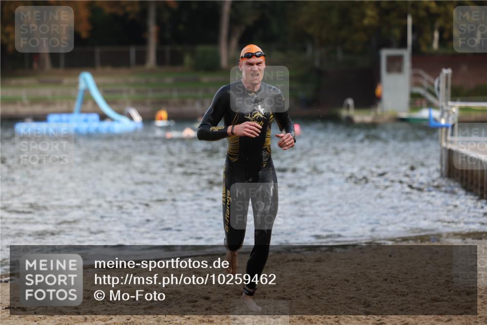 13.09.2026 - Stadtparktriathlon Mo-Foto http://msf.ph/oto/10259462 13.09.2026 11:28:45 Schwimmen 834, 840 meine-sportfotos.de