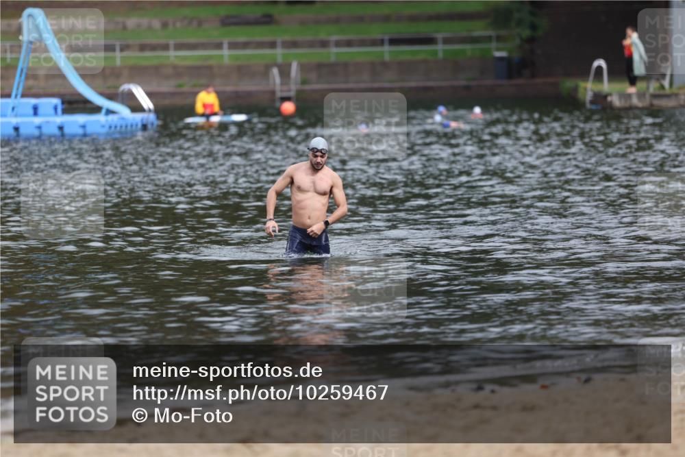 13.09.2026 - Stadtparktriathlon Mo-Foto http://msf.ph/oto/10259467 13.09.2026 11:57:48 Schwimmen  meine-sportfotos.de