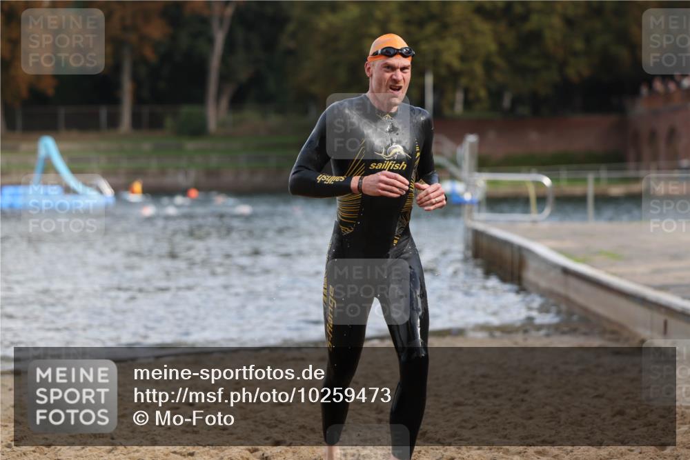 13.09.2026 - Stadtparktriathlon Mo-Foto http://msf.ph/oto/10259473 13.09.2026 11:28:46 Schwimmen 834, 840 meine-sportfotos.de