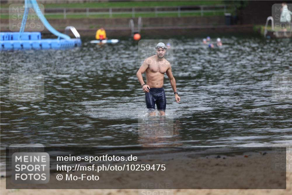 13.09.2026 - Stadtparktriathlon Mo-Foto http://msf.ph/oto/10259475 13.09.2026 11:57:53 Schwimmen 954 meine-sportfotos.de