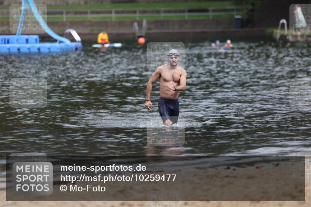 13.09.2026 - Stadtparktriathlon Mo-Foto http://msf.ph/oto/10259477 13.09.2026 11:57:54 Schwimmen 954 meine-sportfotos.de