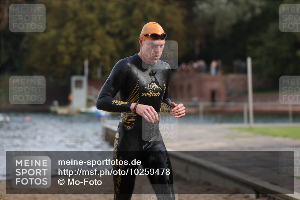 13.09.2026 - Stadtparktriathlon Mo-Foto http://msf.ph/oto/10259478 13.09.2026 11:28:47 Schwimmen 834, 840 meine-sportfotos.de