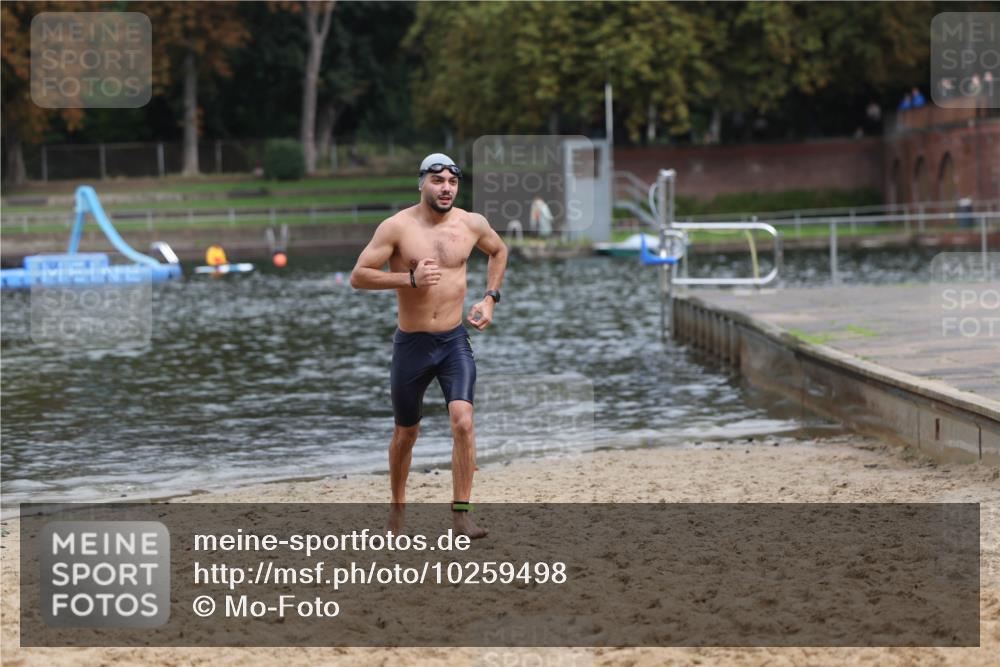 13.09.2026 - Stadtparktriathlon Mo-Foto http://msf.ph/oto/10259498 13.09.2026 11:58:02 Schwimmen 954 meine-sportfotos.de