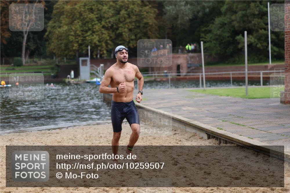 13.09.2026 - Stadtparktriathlon Mo-Foto http://msf.ph/oto/10259507 13.09.2026 11:58:03 Schwimmen 954 meine-sportfotos.de