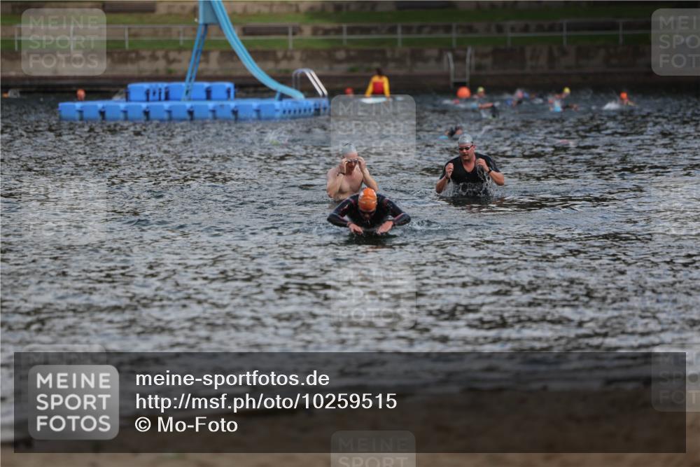 13.09.2026 - Stadtparktriathlon Mo-Foto http://msf.ph/oto/10259515 13.09.2026 11:29:19 Schwimmen  meine-sportfotos.de