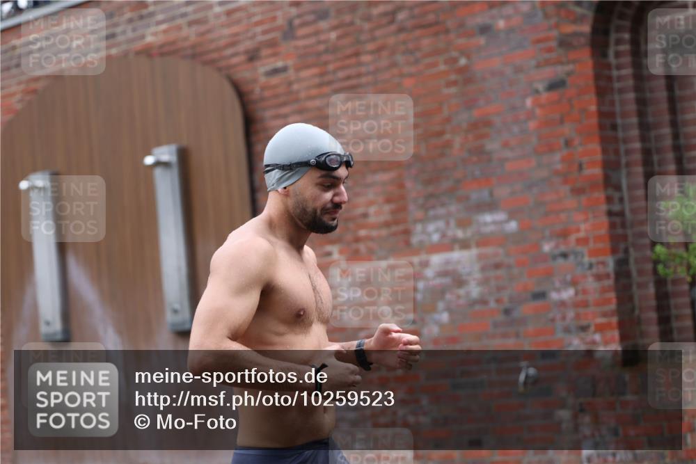 13.09.2026 - Stadtparktriathlon Mo-Foto http://msf.ph/oto/10259523 13.09.2026 11:58:06 Schwimmen 954 meine-sportfotos.de