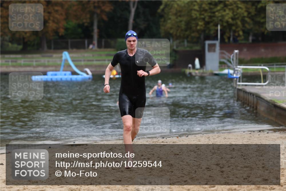 13.09.2026 - Stadtparktriathlon Mo-Foto http://msf.ph/oto/10259544 13.09.2026 11:59:18 Schwimmen 969, 1031 meine-sportfotos.de