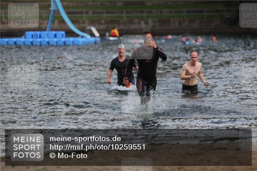13.09.2026 - Stadtparktriathlon Mo-Foto http://msf.ph/oto/10259551 13.09.2026 11:29:27 Schwimmen 885, 908 meine-sportfotos.de