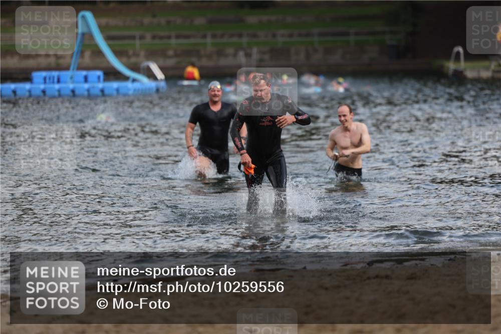 13.09.2026 - Stadtparktriathlon Mo-Foto http://msf.ph/oto/10259556 13.09.2026 11:29:28 Schwimmen 885, 908, 915 meine-sportfotos.de
