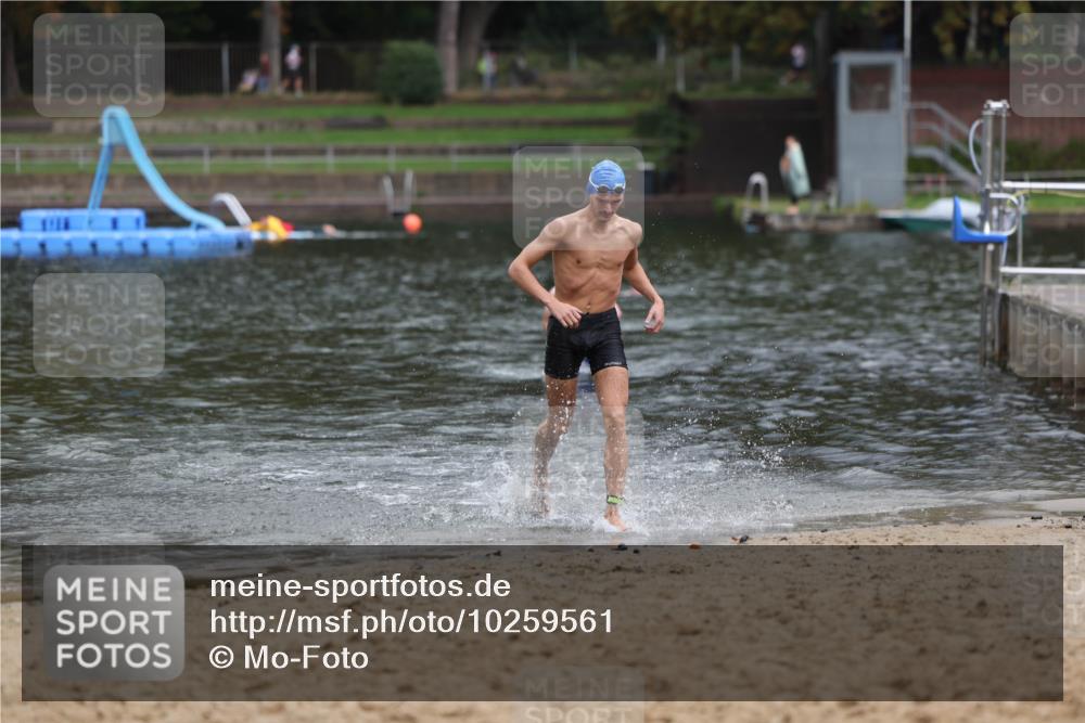 13.09.2026 - Stadtparktriathlon Mo-Foto http://msf.ph/oto/10259561 13.09.2026 11:59:26 Schwimmen 956, 1031 meine-sportfotos.de