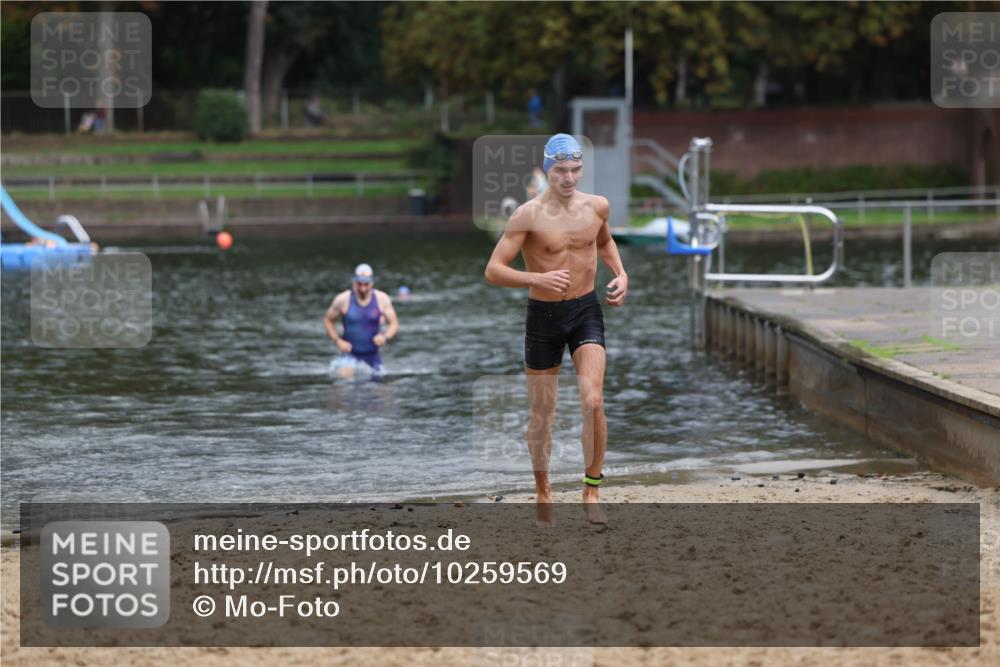 13.09.2026 - Stadtparktriathlon Mo-Foto http://msf.ph/oto/10259569 13.09.2026 11:59:27 Schwimmen 956, 1031 meine-sportfotos.de