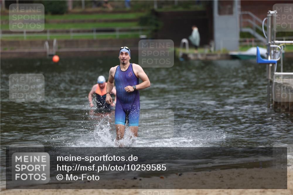 13.09.2026 - Stadtparktriathlon Mo-Foto http://msf.ph/oto/10259585 13.09.2026 11:59:33 Schwimmen 956, 1031 meine-sportfotos.de