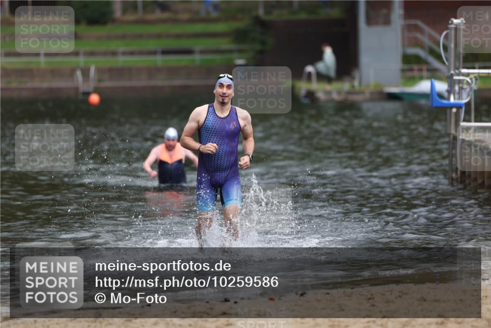 13.09.2026 - Stadtparktriathlon Mo-Foto http://msf.ph/oto/10259586 13.09.2026 11:59:33 Schwimmen 956, 1031 meine-sportfotos.de