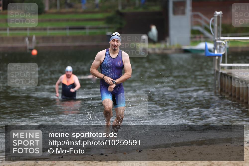 13.09.2026 - Stadtparktriathlon Mo-Foto http://msf.ph/oto/10259591 13.09.2026 11:59:34 Schwimmen 956 meine-sportfotos.de